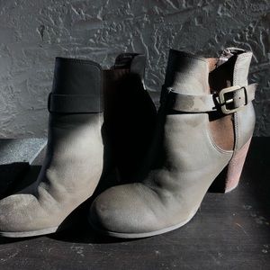 grey bootie